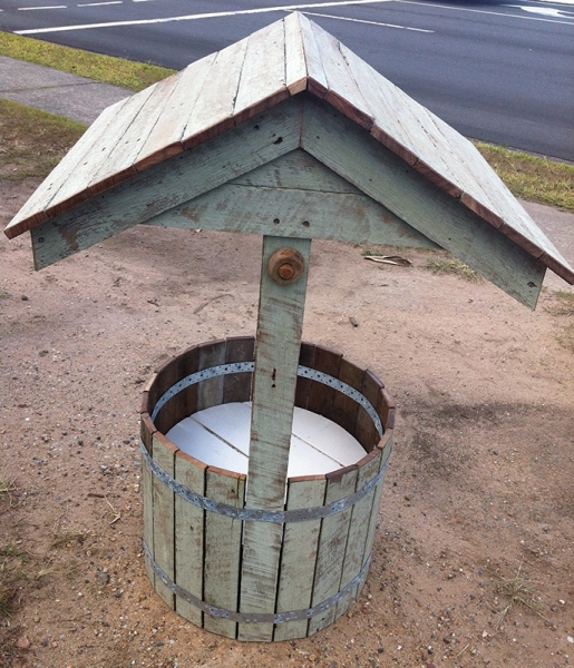 Post Tagged with Garden Feature , Hardwood , Small , Wishing Well