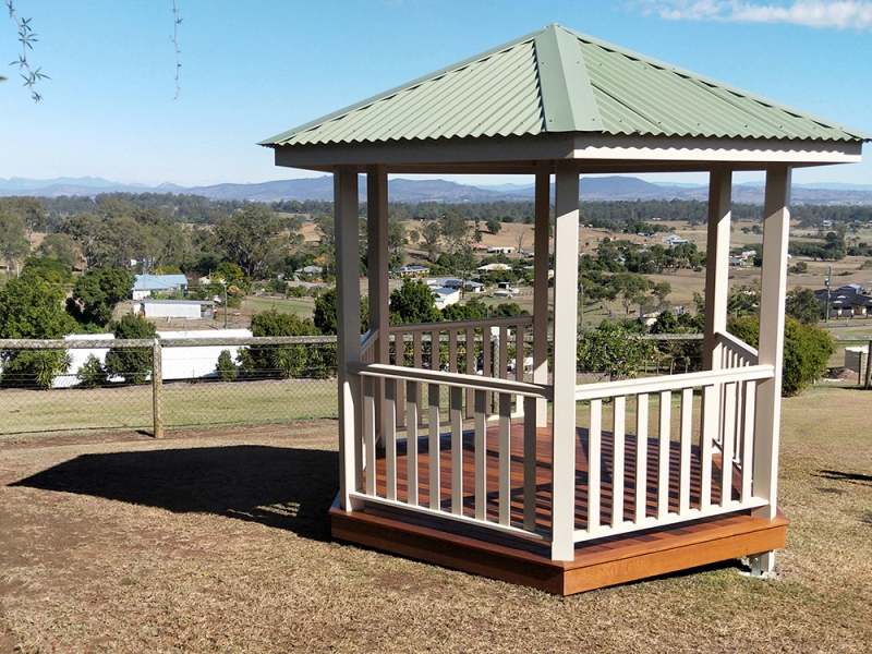 Timber Hexagon Gazebo | Painted Pine 